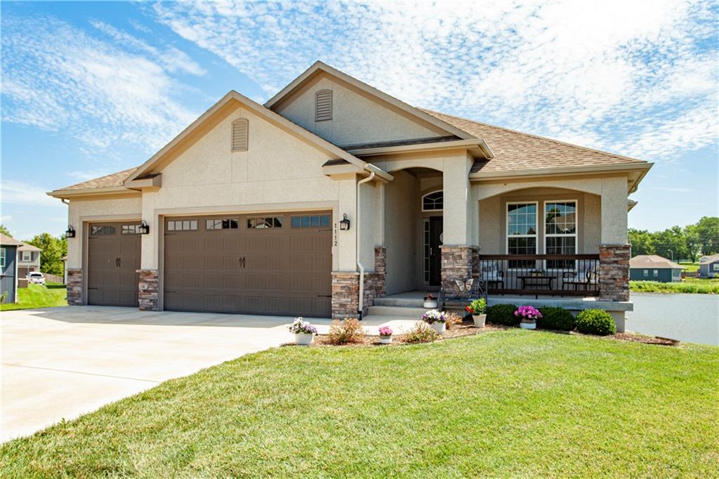 Photo of 1112 SW Crabtree Circle