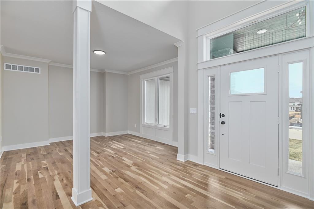 Photo 5 of 6009 Arapahoe Street