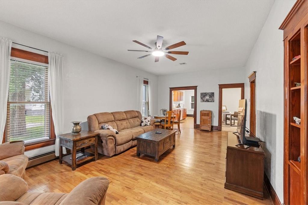 Photo 4 of 340 W 3rd Street