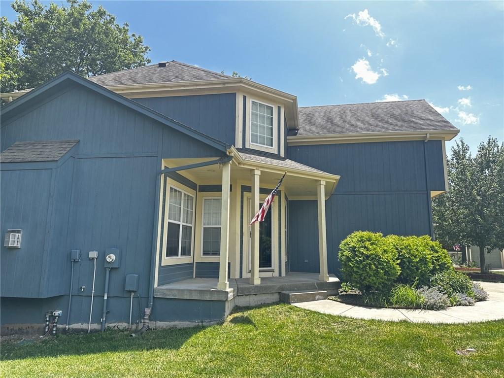 Photo 3 of 725 N Alder Street