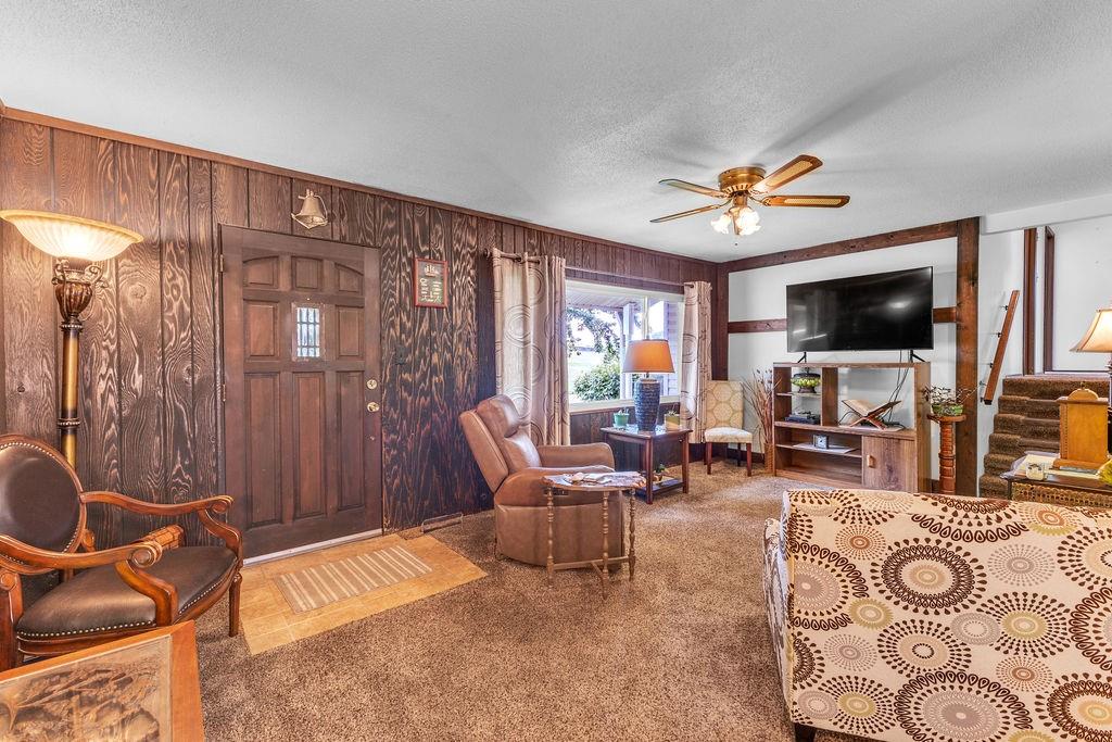 Photo 4 of 5702 S 18th Street