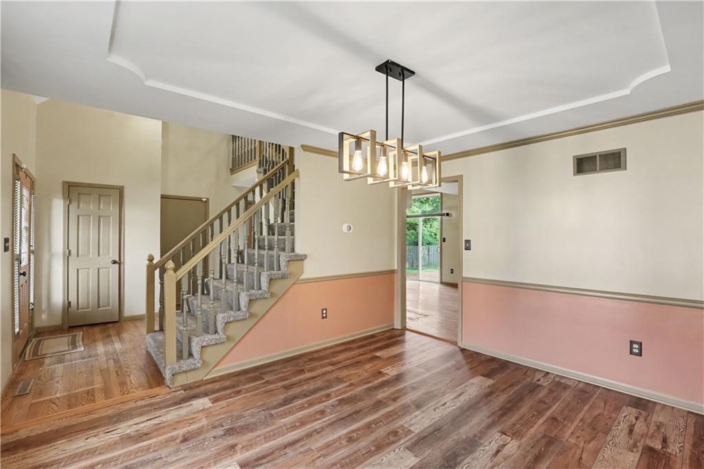 Photo 7 of 13905 E 50th Street