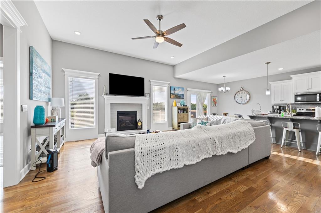 Photo 5 of 7629 N Kensington Avenue
