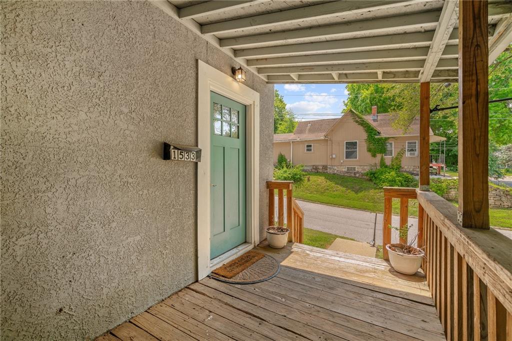Photo 4 of 1533 S 29th Street