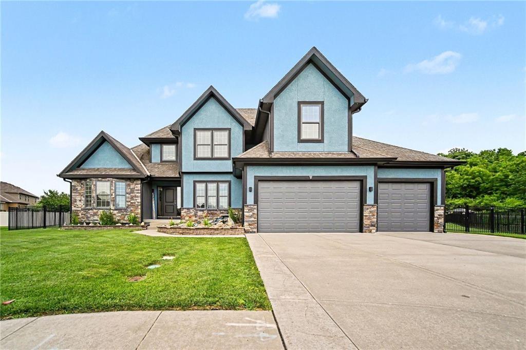 Photo 2 of 3221 S Mize Ridge Court