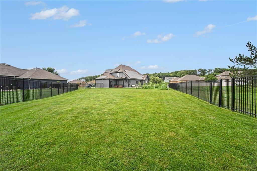 Photo 4 of 3221 S Mize Ridge Court