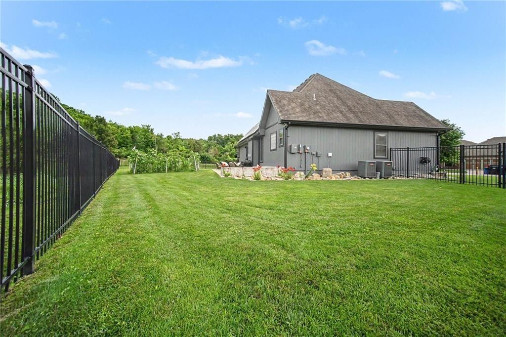 Photo 6 of 3221 S Mize Ridge Court