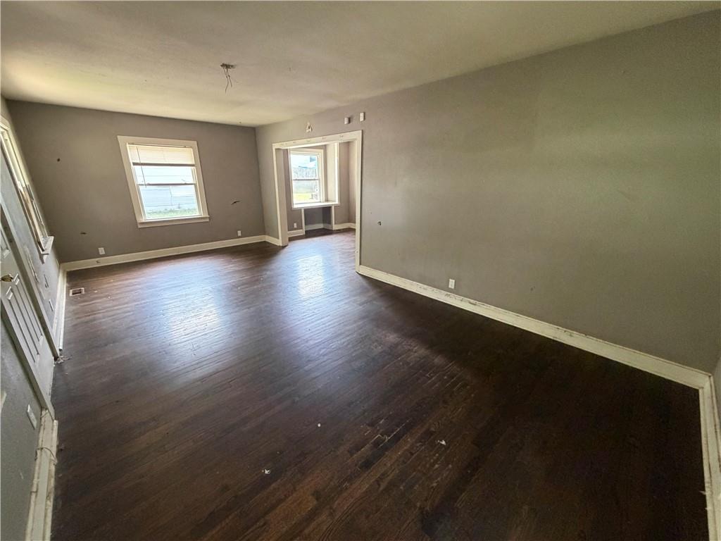 Photo 5 of 206 S Hardy Avenue