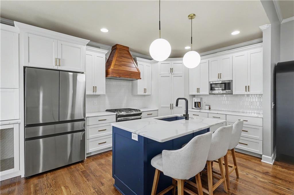 Photo 5 of 5724 N Kirkwood Avenue