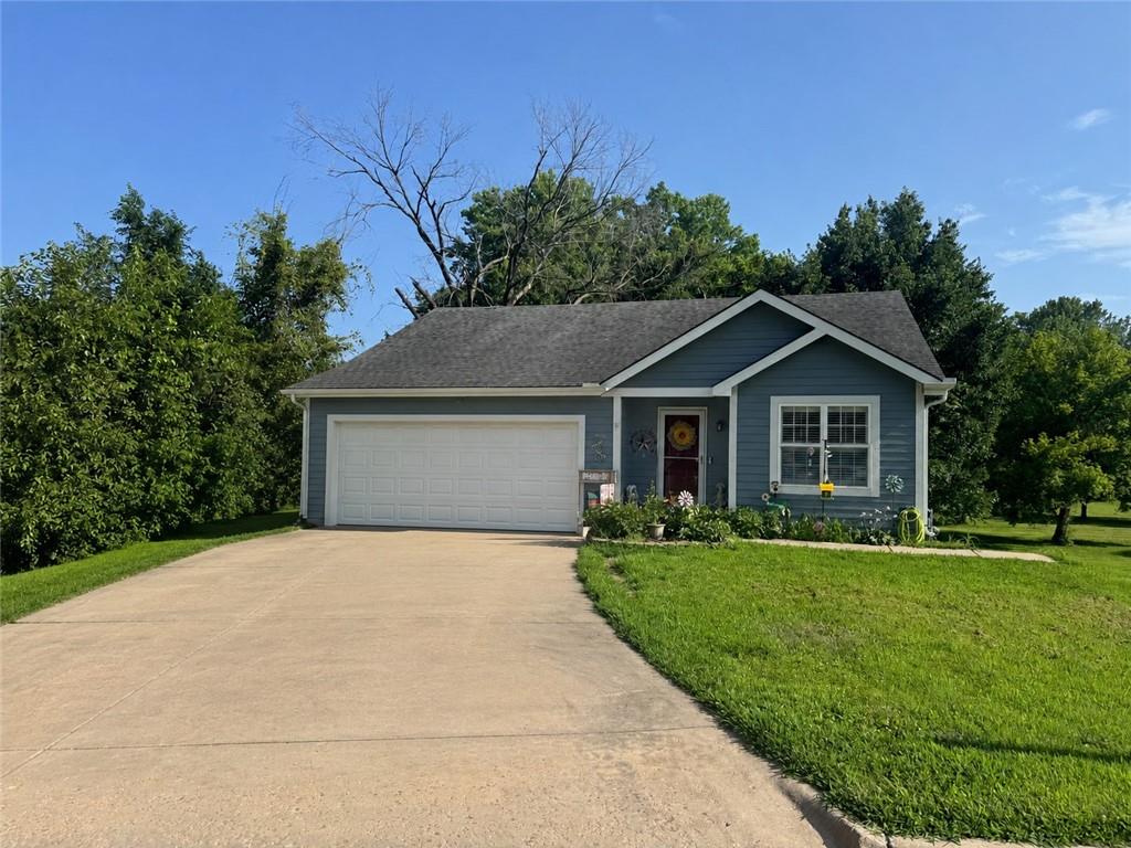 Photo of 217 E 5th St Court in Linwood, KS