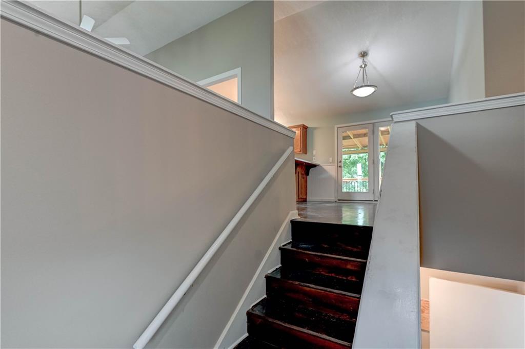 Photo 5 of 10412 N Baltimore Avenue