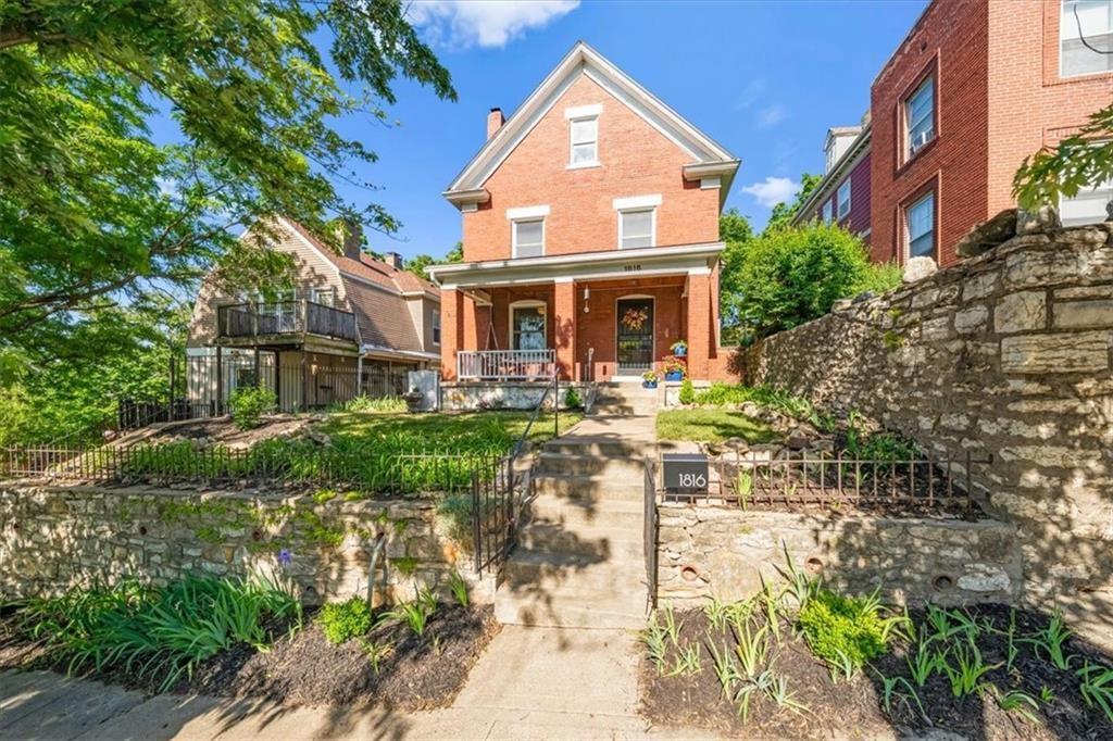 Photo 4 of 1816 JEFFERSON Street