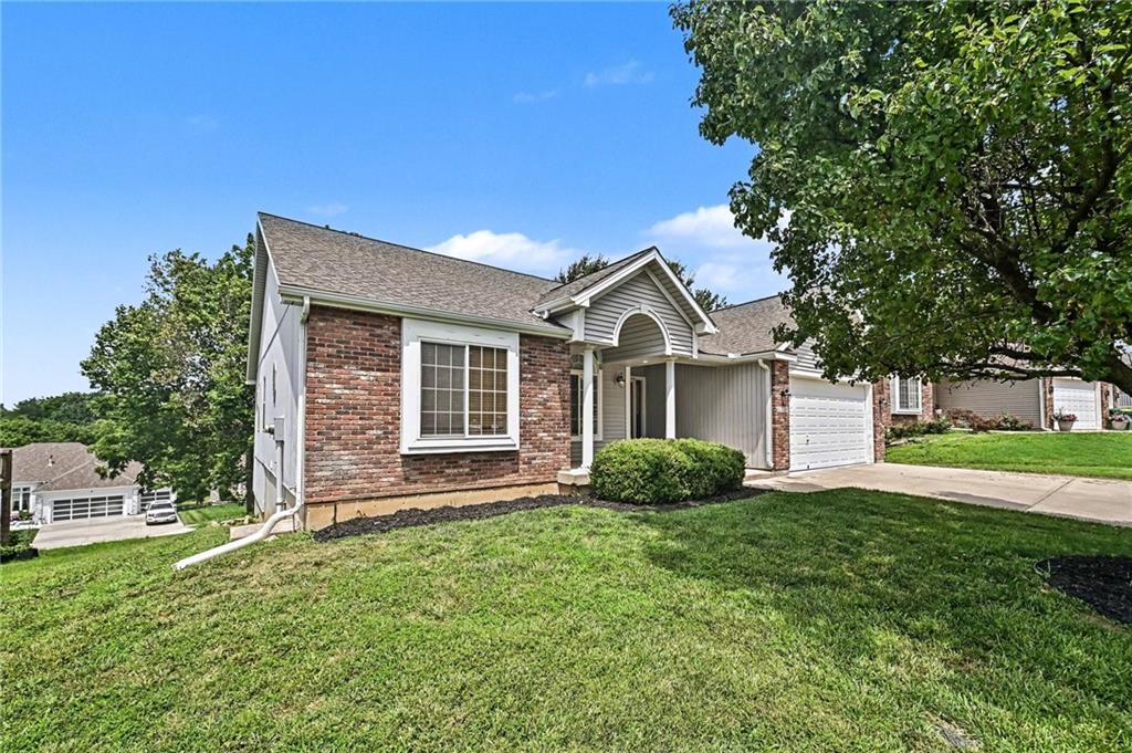 Photo 3 of 4006 N 108th Court