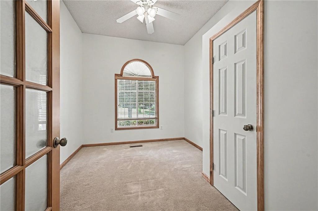 Photo 5 of 4006 N 108th Court