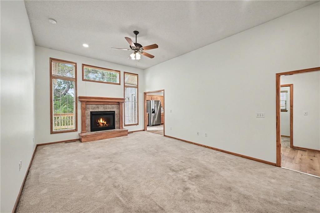Photo 6 of 4006 N 108th Court