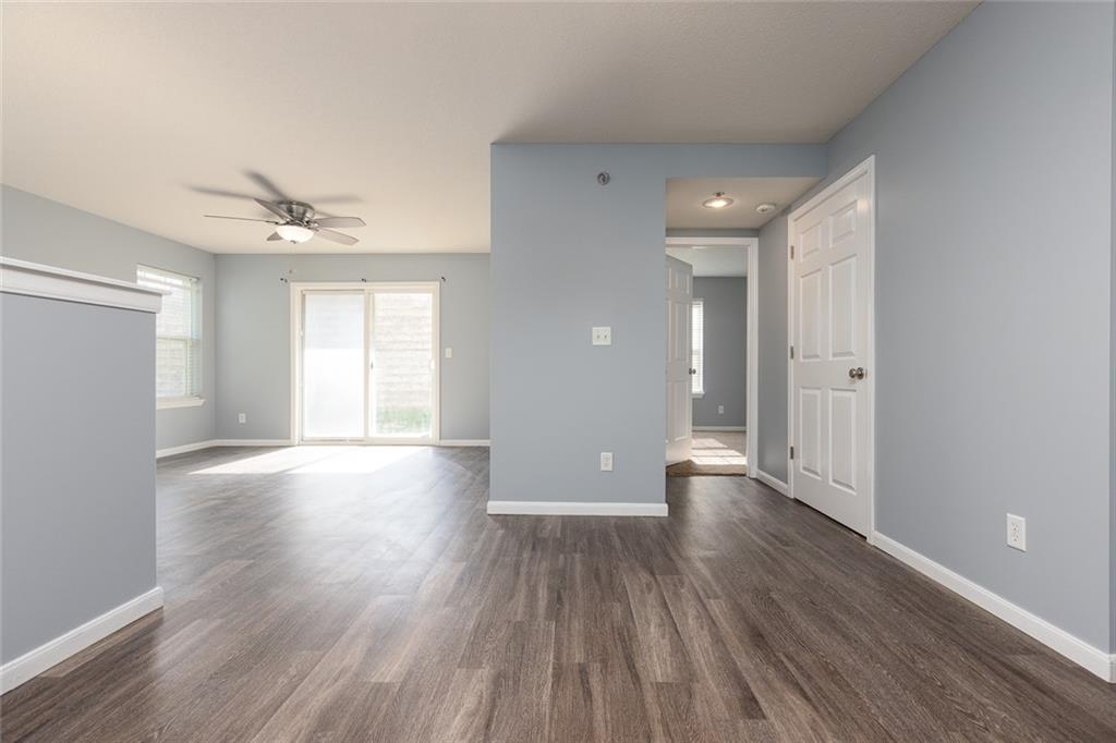 Photo 4 of 8111 N LAWNDALE Avenue #1C