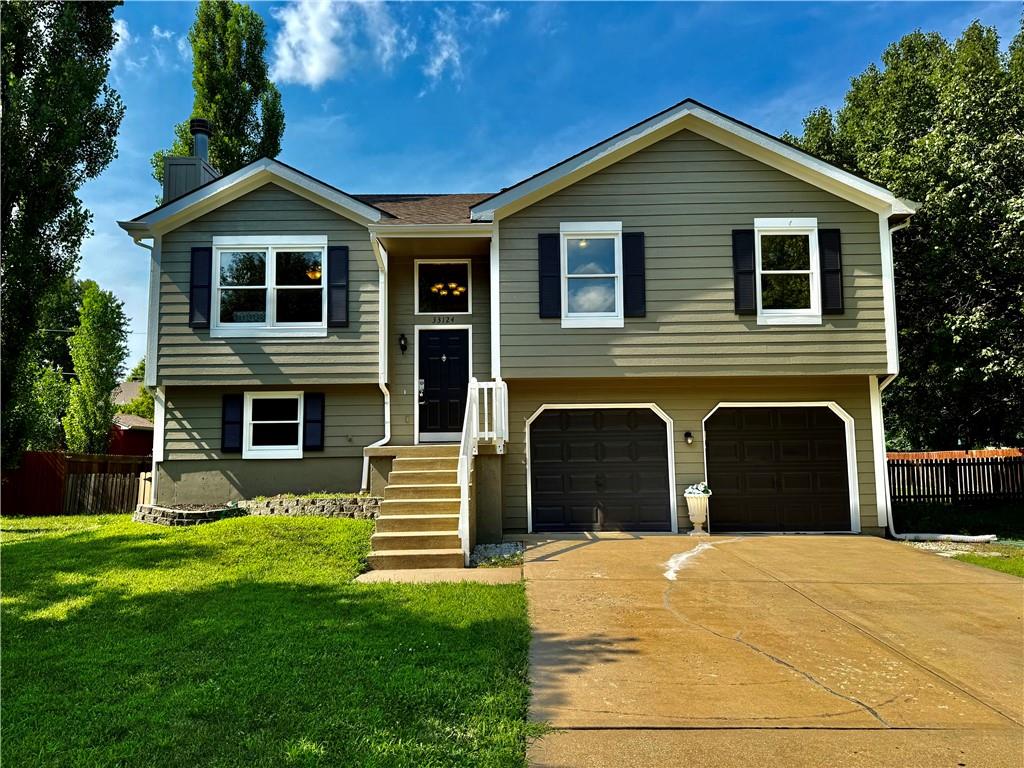Photo of 33124 W 87th Terrace