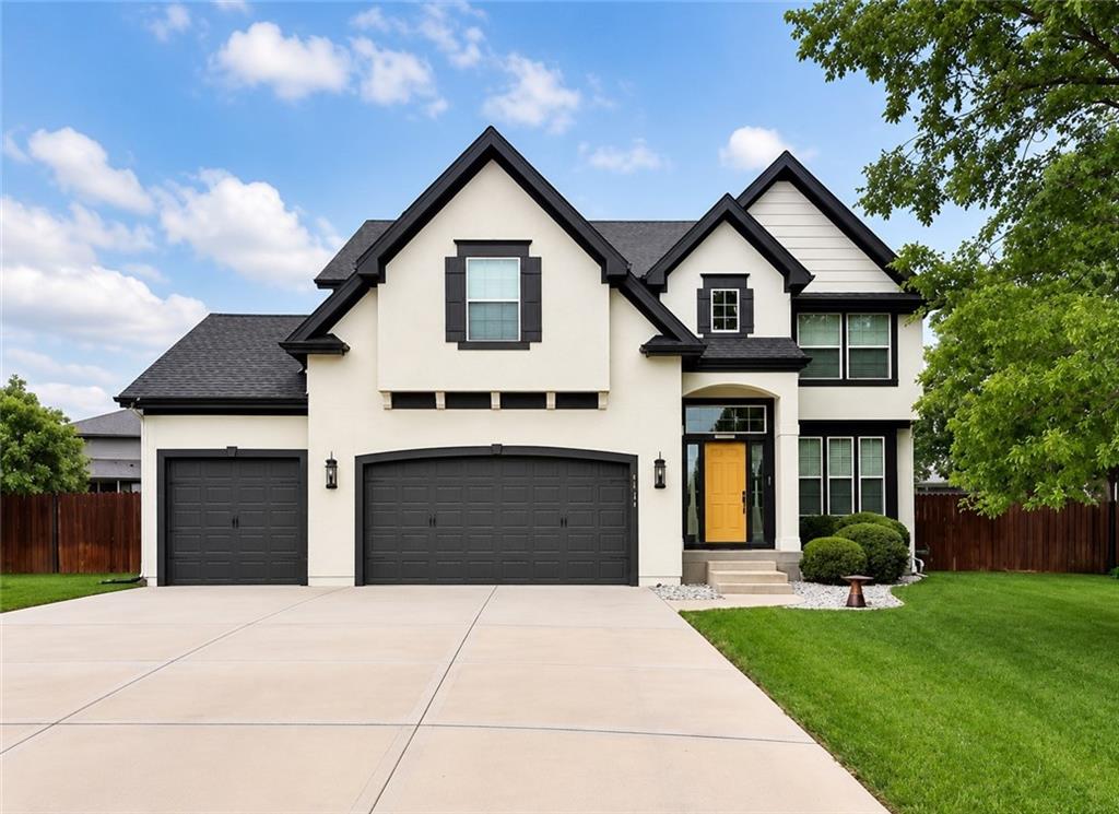 Photo of 8426 GREEN Road in Lenexa, KS