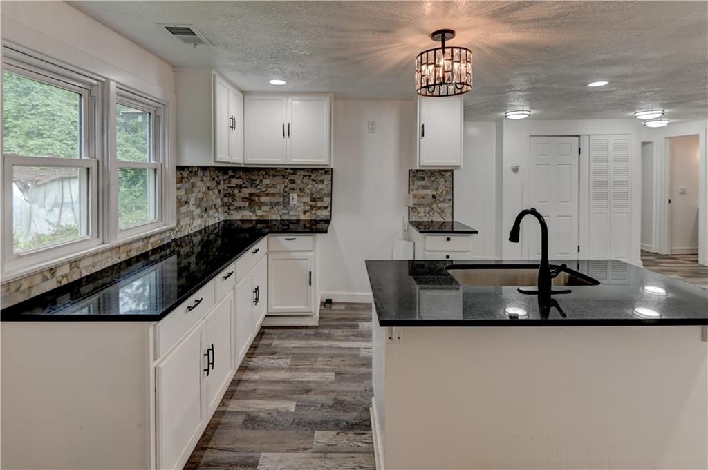 Photo 6 of 2618 N 51st Street