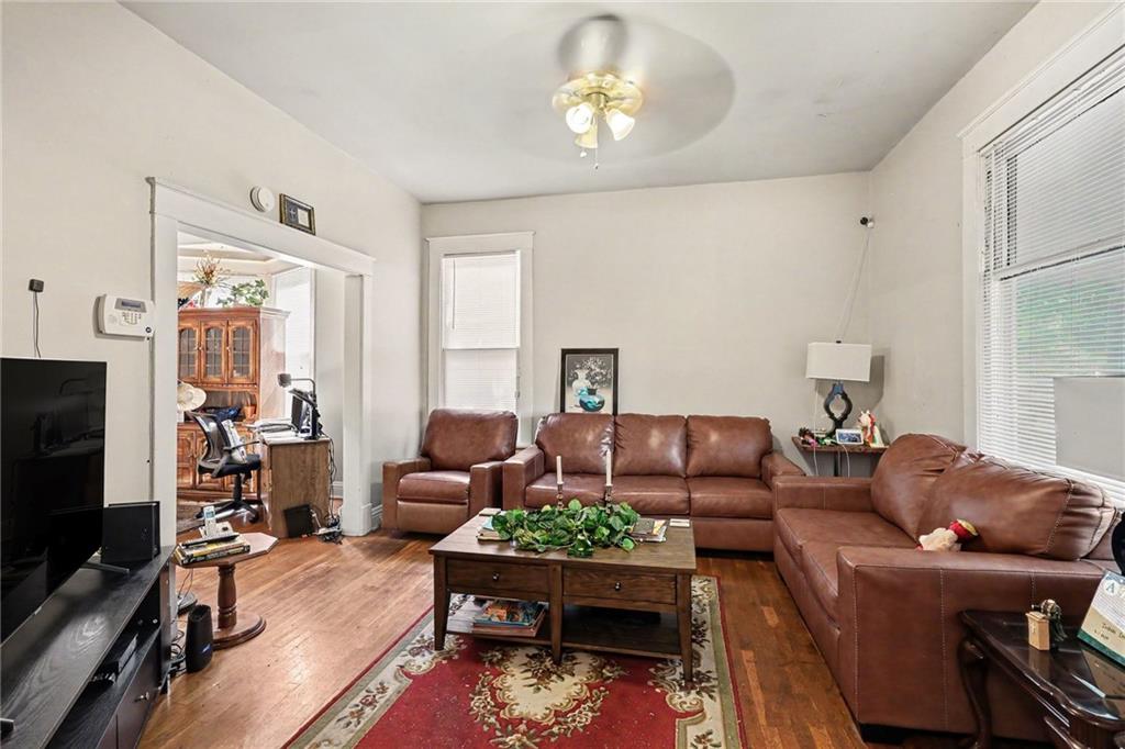 Photo 7 of 3220 E 11th Street