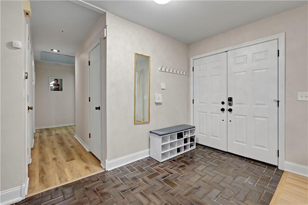 Photo 5 of 10428 GRAND Avenue