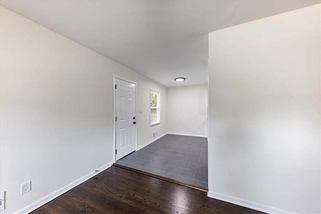 Photo 6 of 1230 Drury Avenue