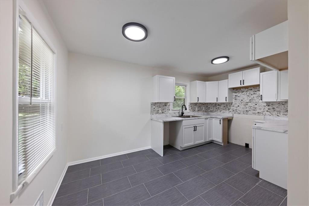 Photo 7 of 1230 Drury Avenue