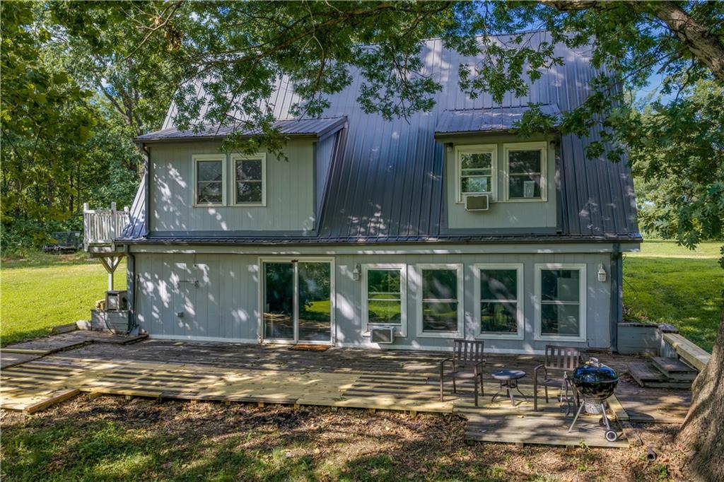 Photo of 827 SE 425 Road