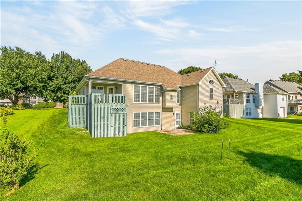 Photo 4 of 2508 Meadow Ridge Drive