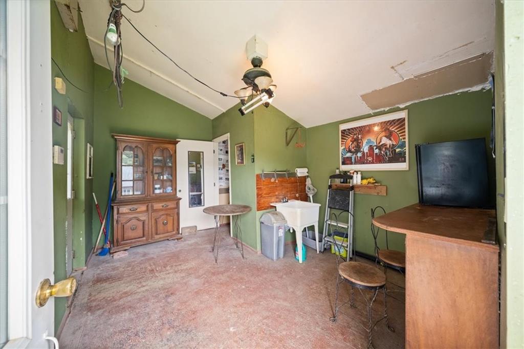 Photo 6 of 17432 Mount Olivet Road