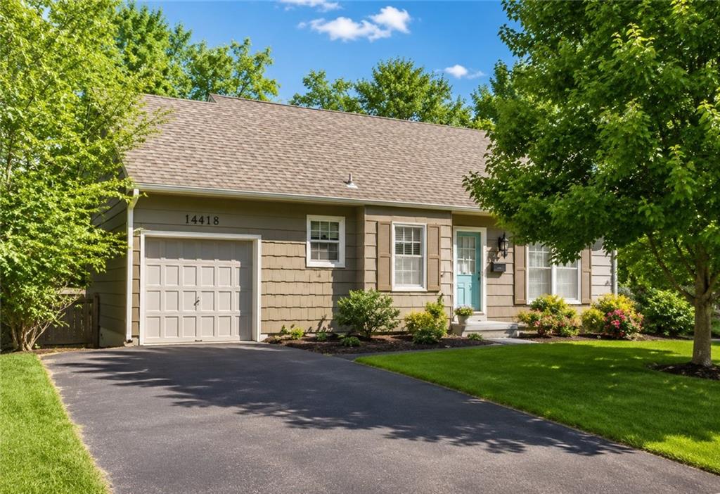 Photo of 5416 W 51 Street in Roeland Park, KS