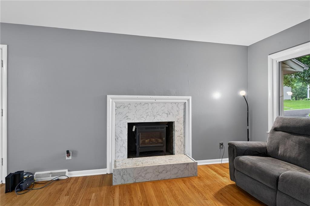 Photo 7 of 9255 Hemlock Street