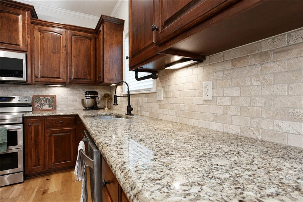 Photo 5 of 1304 Aberdeen Circle
