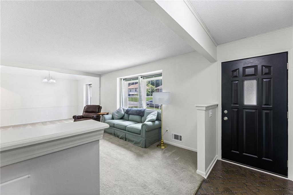 Photo 3 of 507 London Way