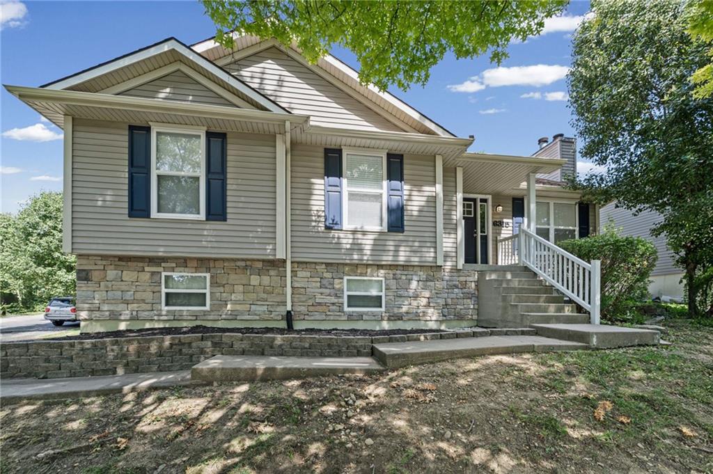 Photo 2 of 6315 N Quincy Avenue