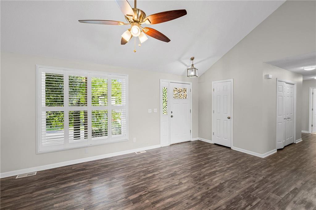 Photo 6 of 6315 N Quincy Avenue