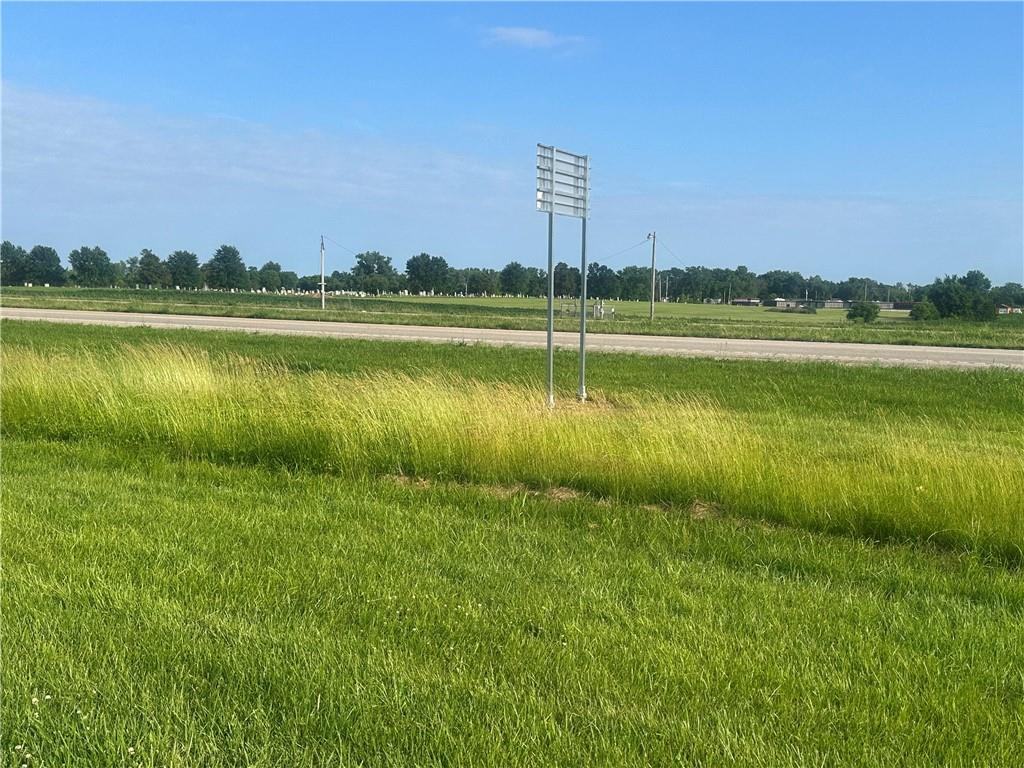 Photo 7 of 1099 NE 50 Highway