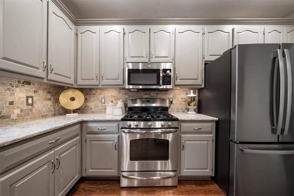 Photo 6 of 11208 W 117th Street