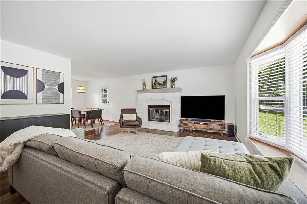 Photo 3 of 6101 W 76th Street