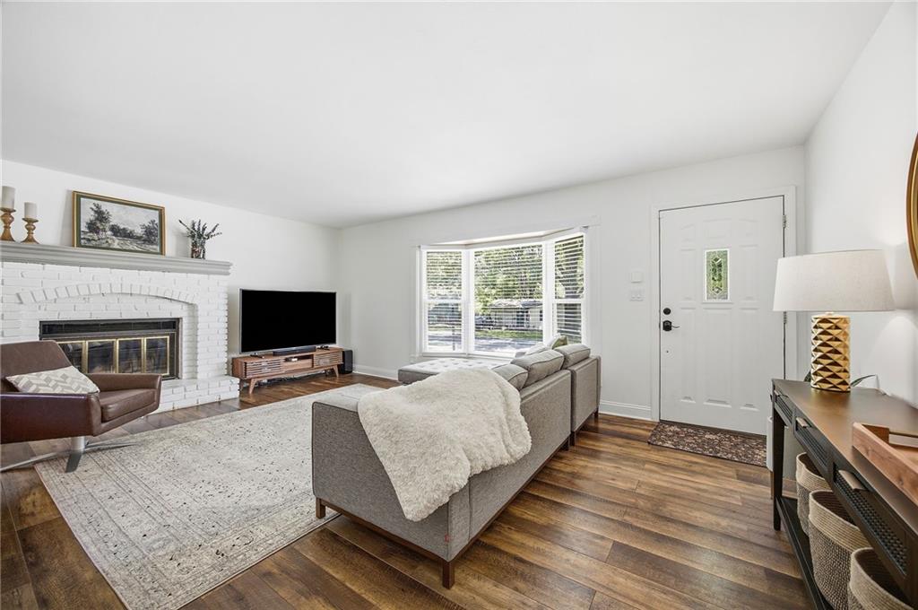 Photo 4 of 6101 W 76th Street