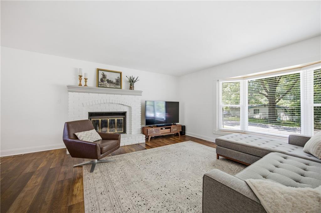 Photo 6 of 6101 W 76th Street