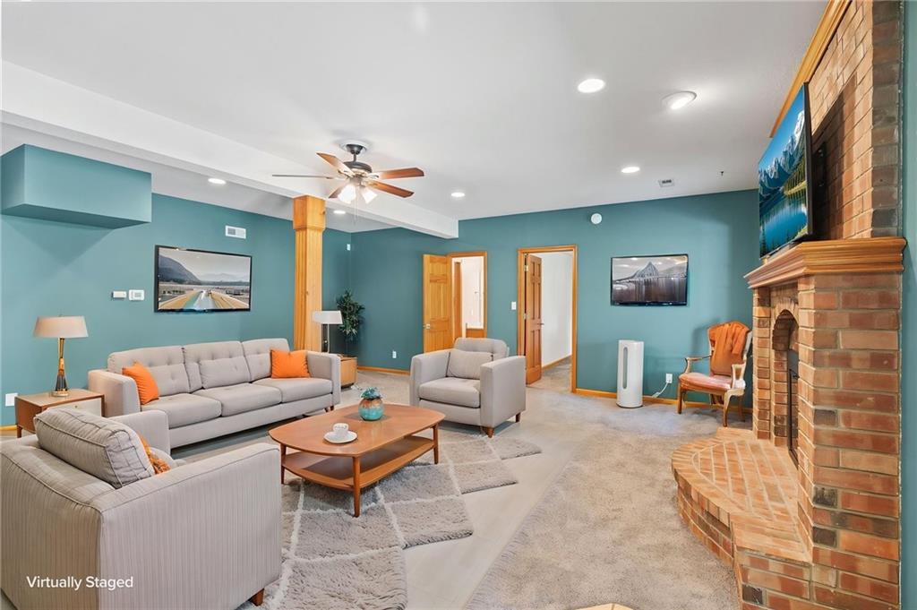 Photo 5 of 702 Bellerive Court