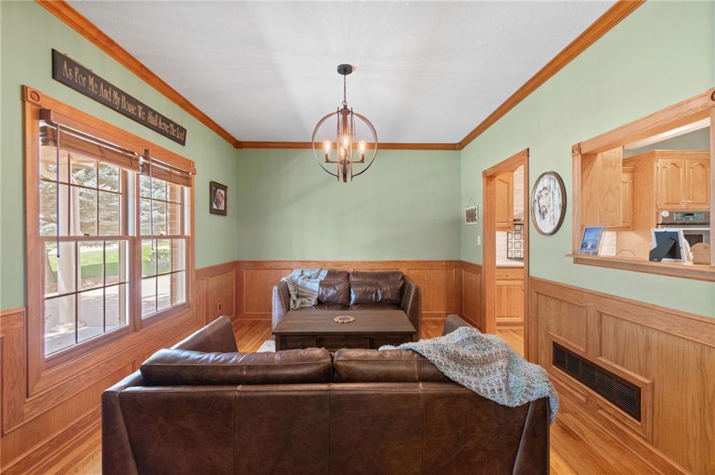 Photo 7 of 702 Bellerive Court