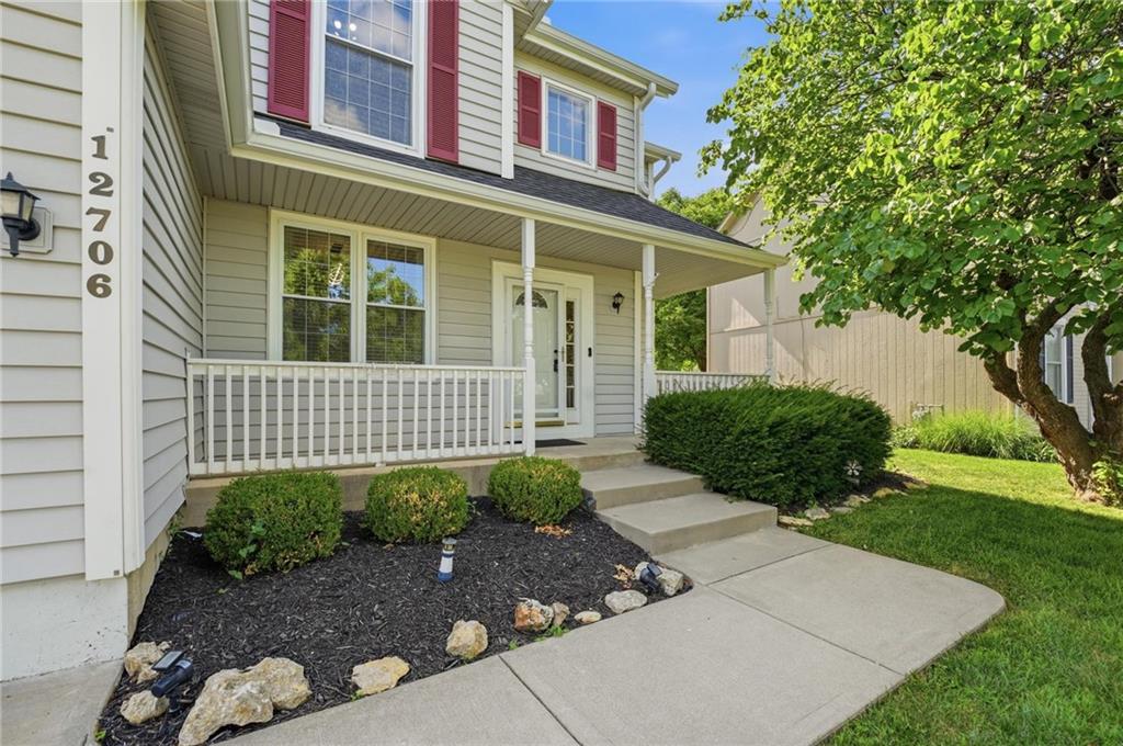 Photo 4 of 12706 Benson Street