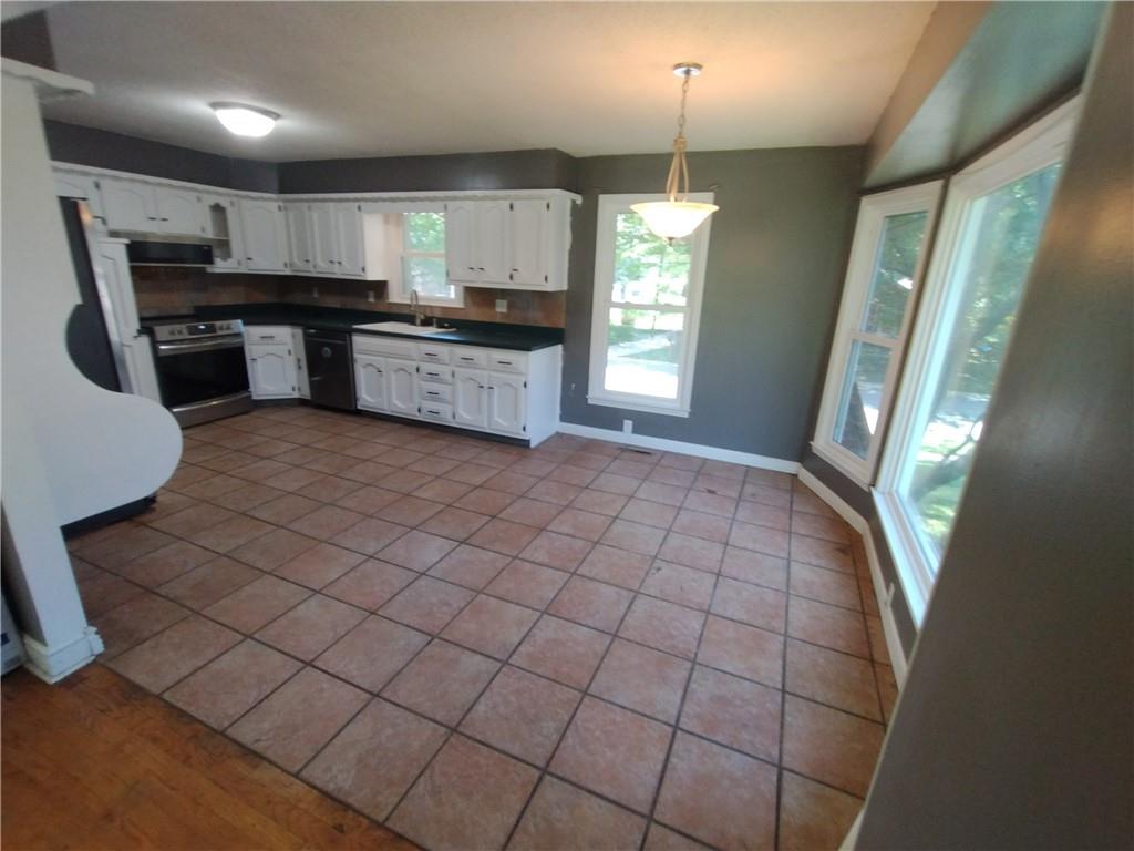 Photo 7 of 16405 Spring Valley Road
