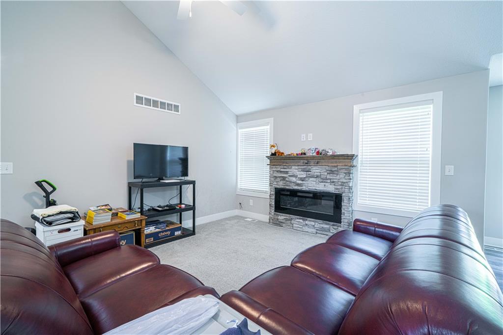 Photo 4 of 5313 Crystal Drive