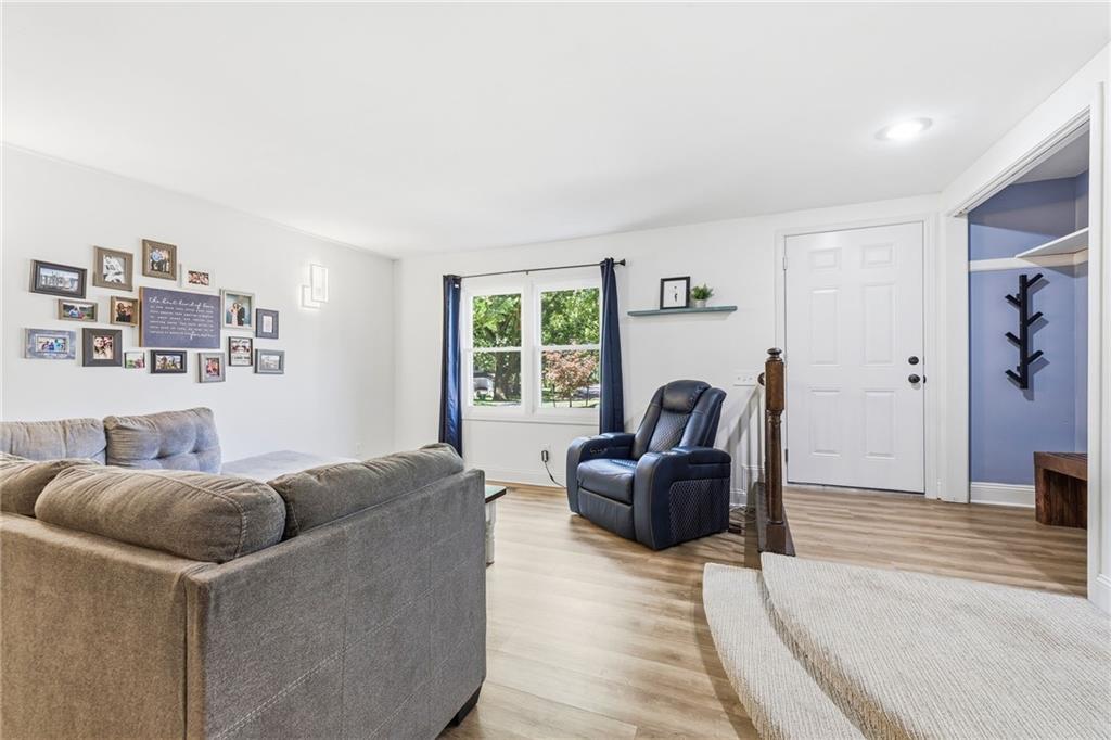 Photo 4 of 10577 Riley Street