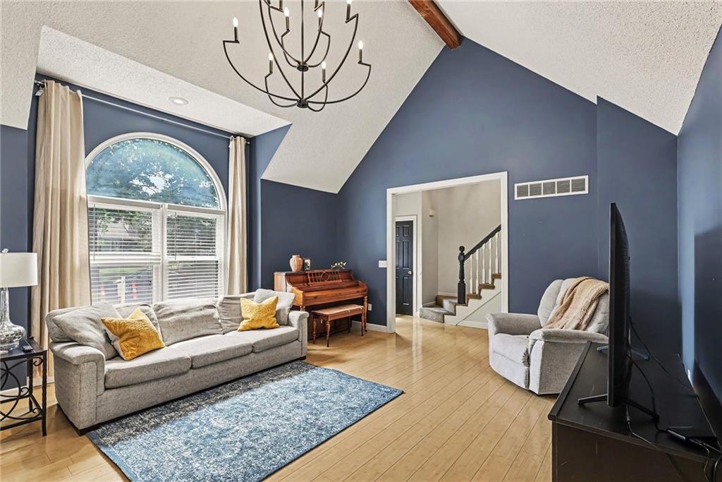 Photo 6 of 15299 CONSER Street