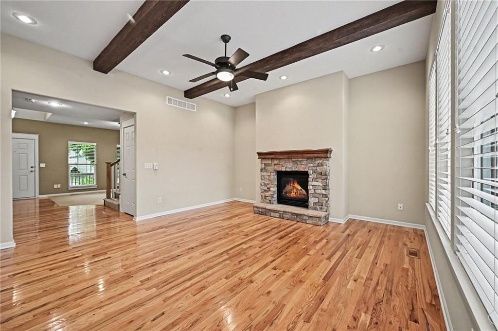Photo 3 of 408 E 30th Avenue