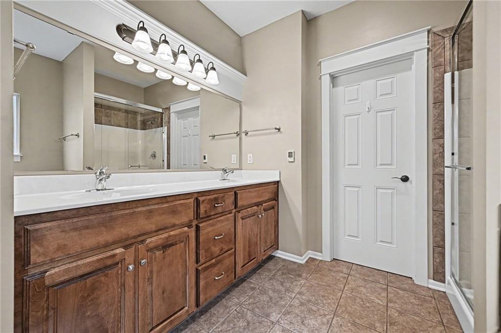 Photo 7 of 408 E 30th Avenue